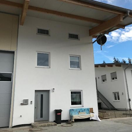 Family Like Appartement Pfaffing Buitenkant foto